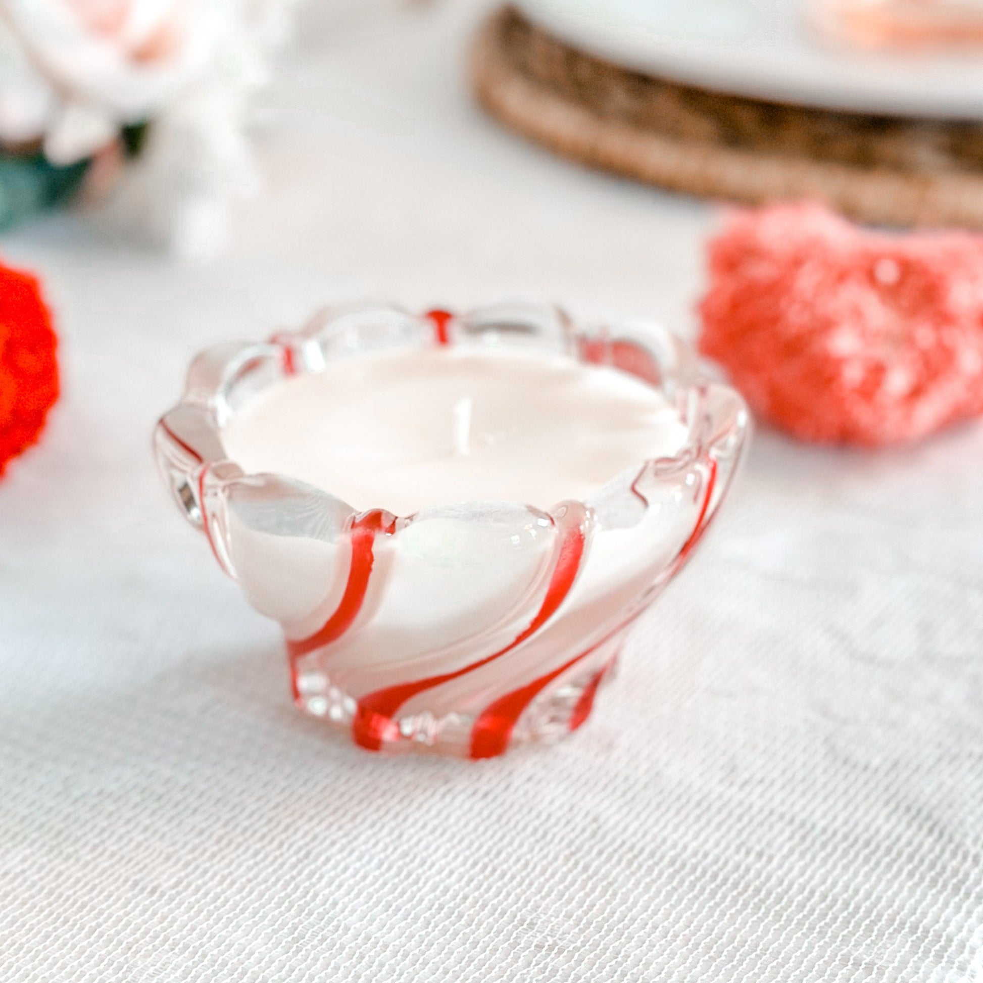 Holiday Gift Candle in Vintage Red Swirl Bowl, Vintage Christmas Décor