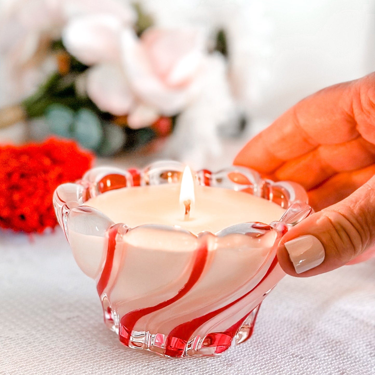 Holiday Gift Candle in Vintage Red Swirl Bowl, Vintage Christmas Décor