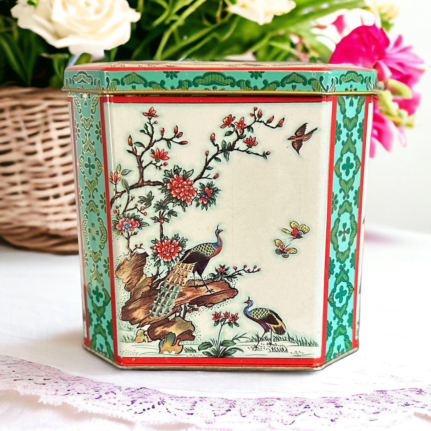 Vintage Daher Tea Tin Candle, Mother’s Day Gift