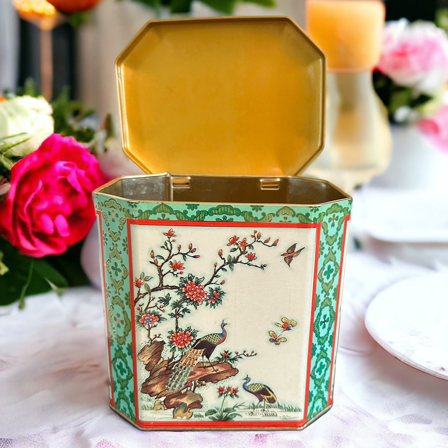 Vintage Daher Tea Tin Candle, Mother’s Day Gift