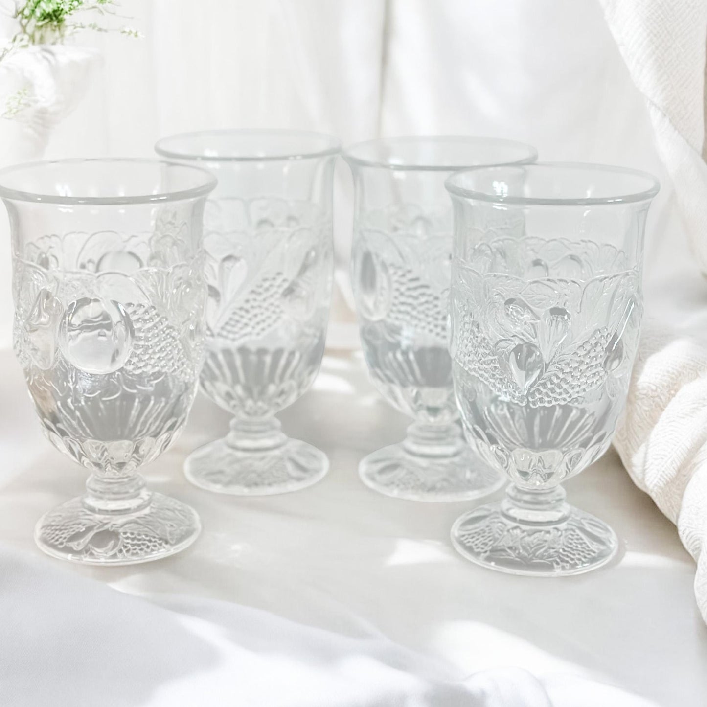 Vintage Westmoreland Fruit Design Tumblers, Della Robbia, 1970's
