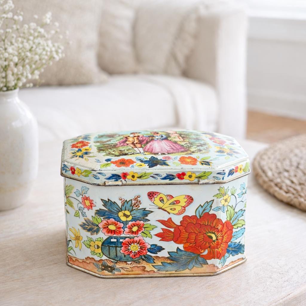 Spring Scented Candle in Vintage Tin, Victorian Home Decor
