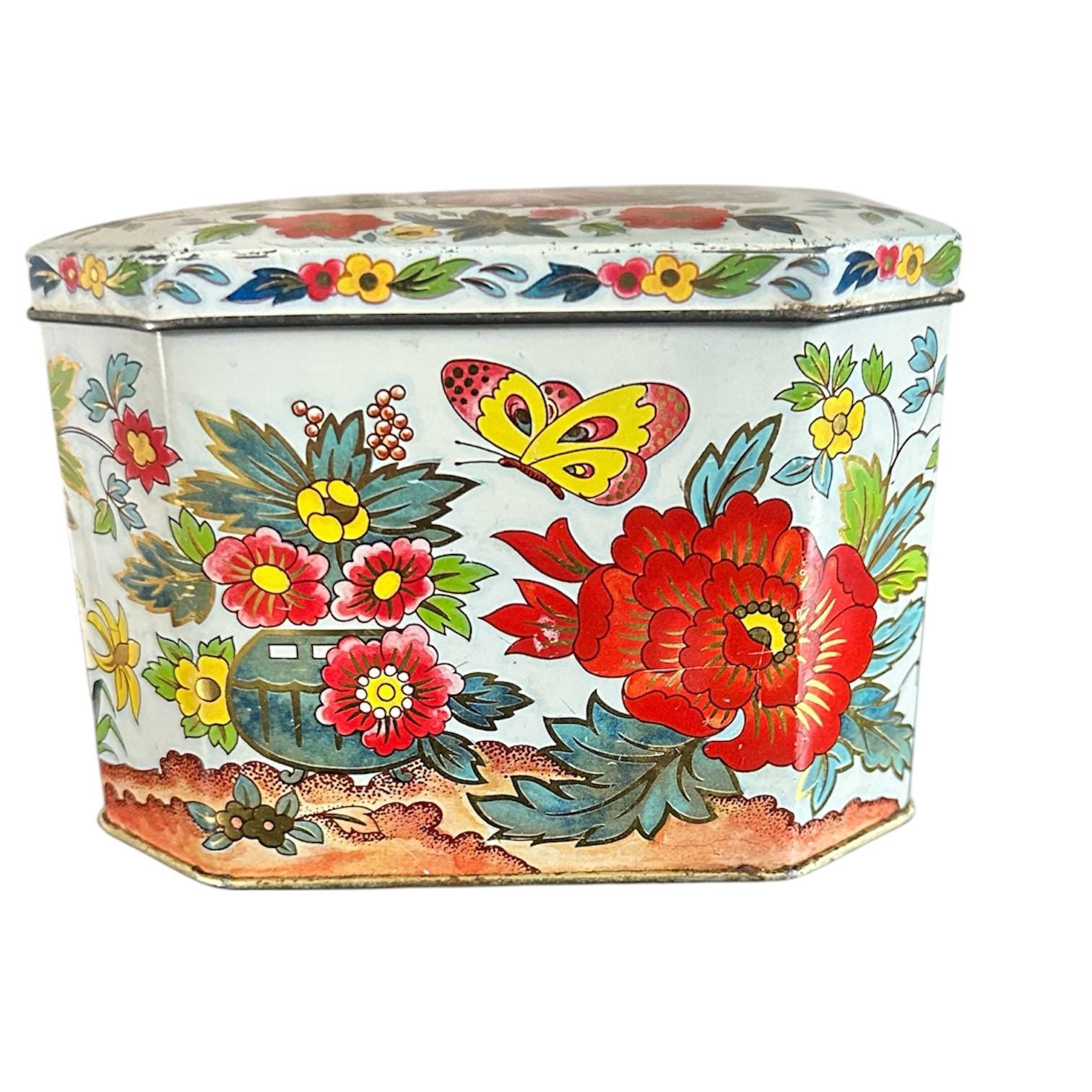 Spring Scented Candle in Vintage Tin, Victorian Home Decor