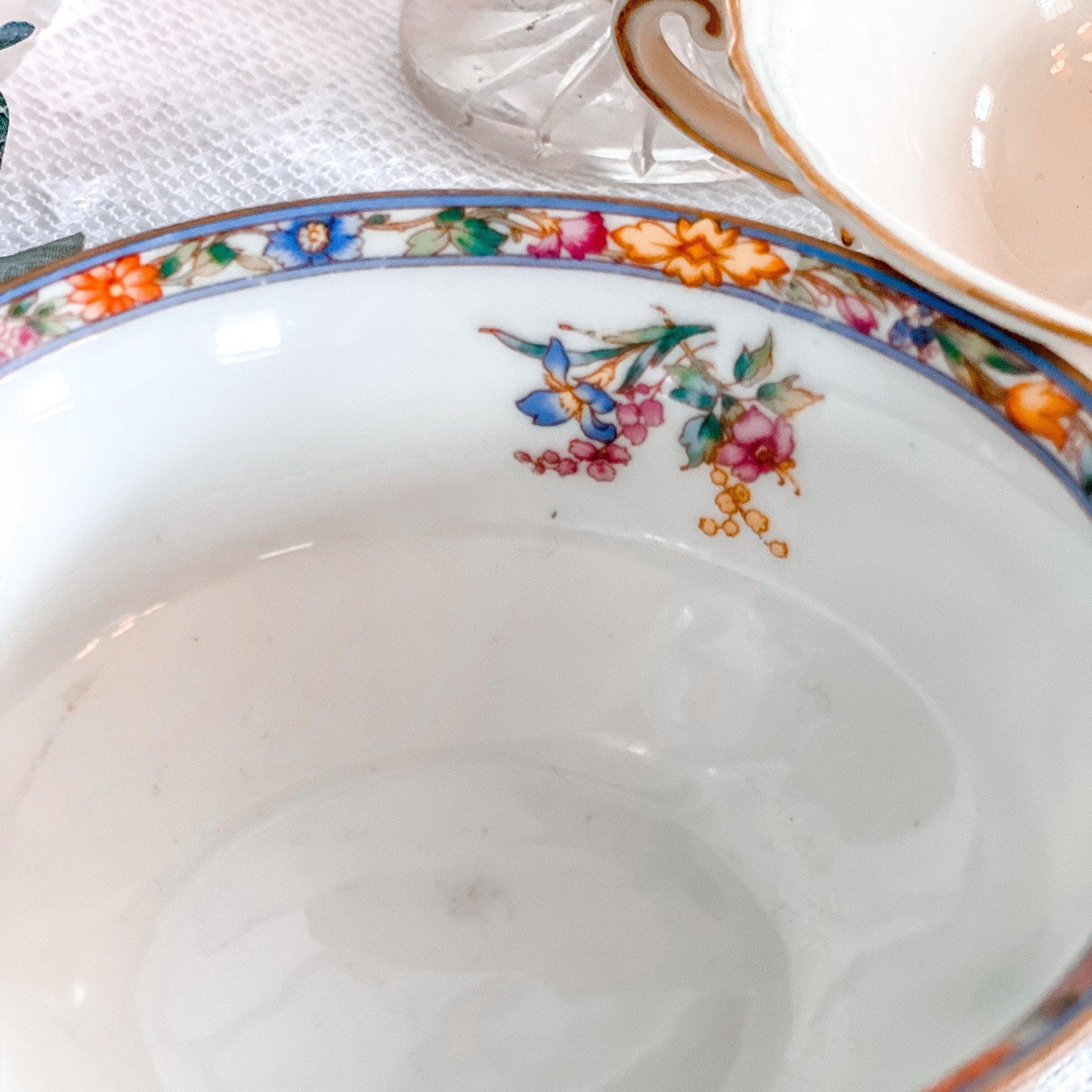Scented Candles in Mismatched Vintage China Soup Bowls - RetroWix 