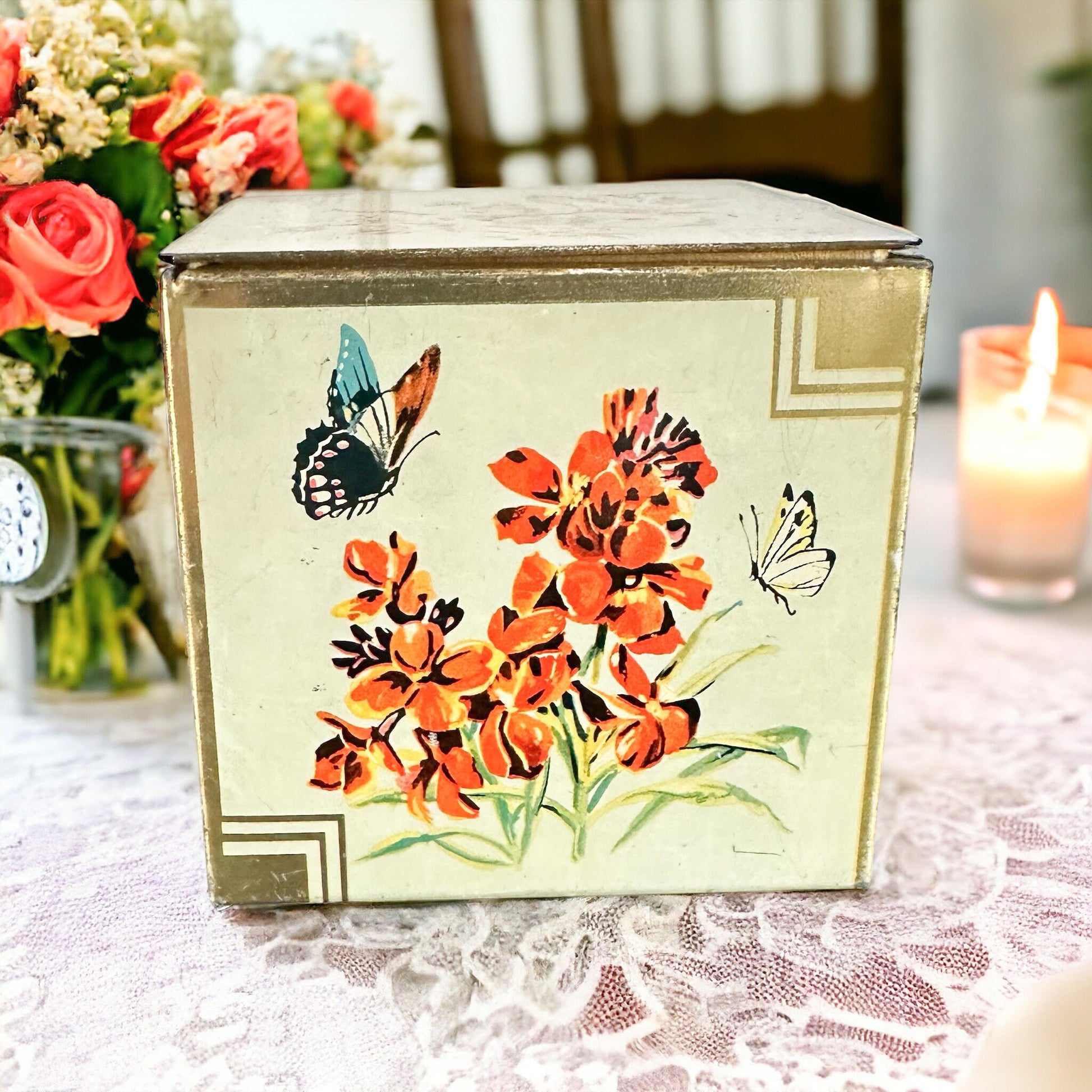 Soy Candle, Vintage Tins, Birthday Gifts for Mom, Unique Gifts for Her