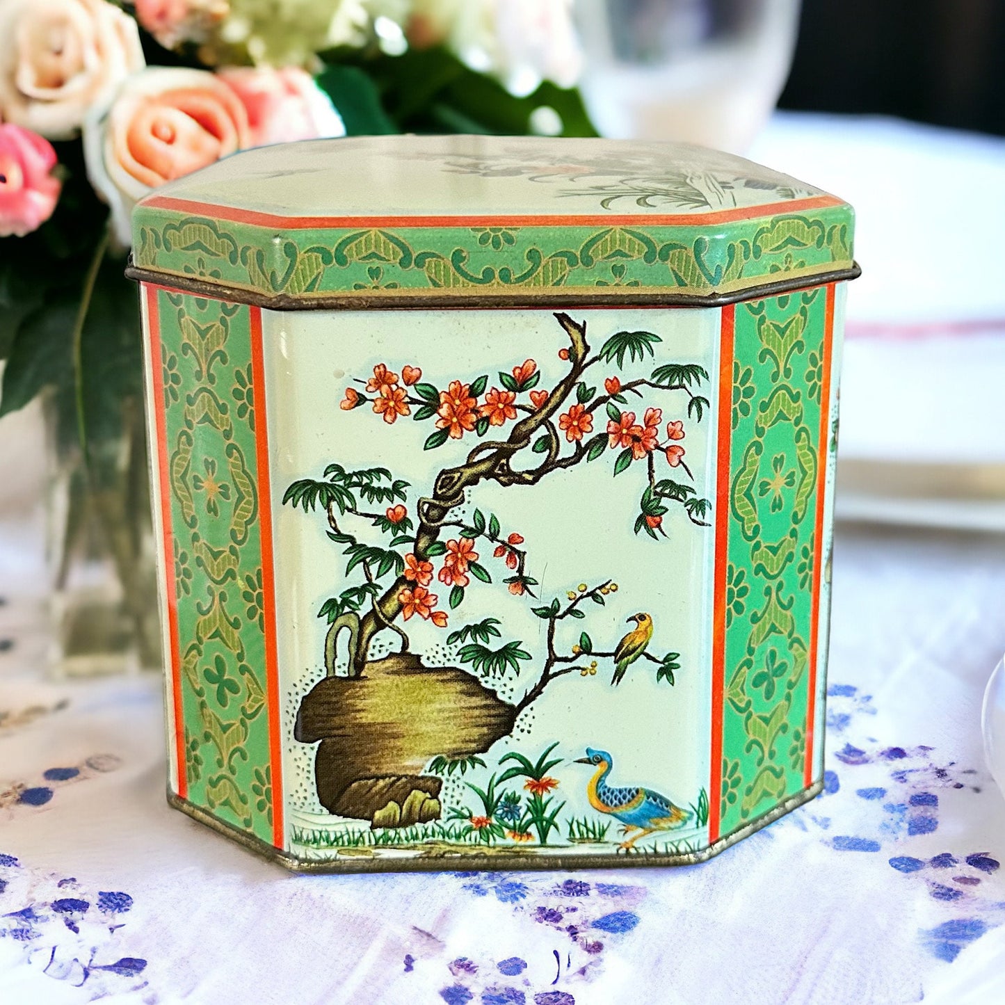 Scented Candle, Vintage Tins, Mothers Day Gifts, Gift for Wife