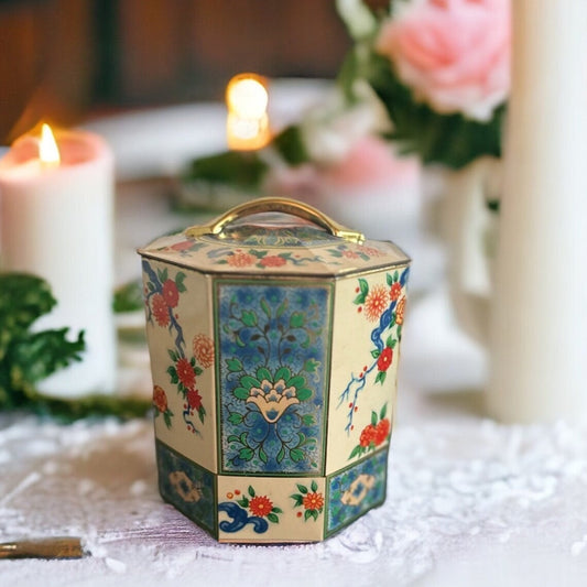 Scented Candle, Vintage Tins, Shabby Chic, Gift For Mom From Daughter
